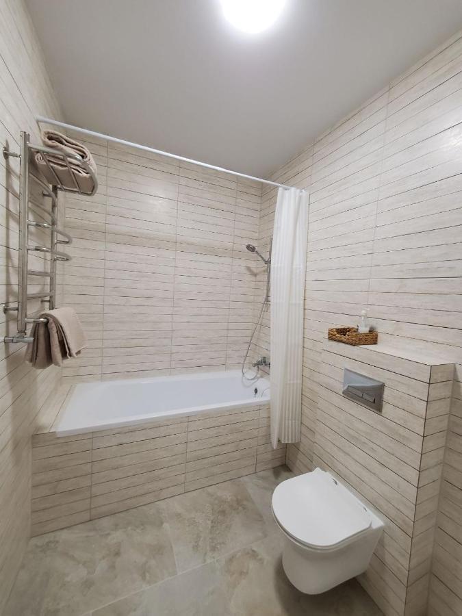 Vinna Просторі Апартаменти В Новобудові. Ternopil Luaran gambar